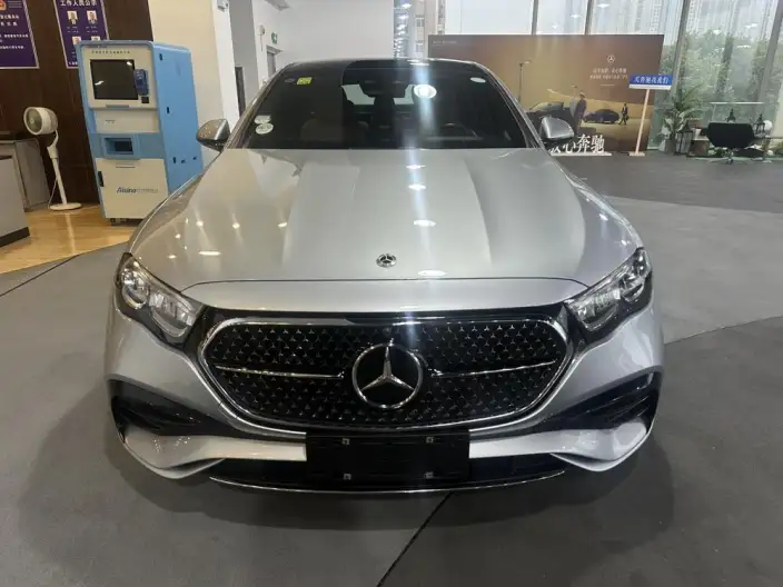 Mercedes-Benz E-Class 2024 Model E 300 L Luxury Model Sports sedan – фото 2