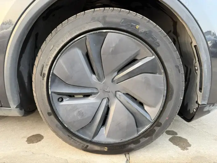 Model Y 2025 Model Rear-wheel drive version – фото 10