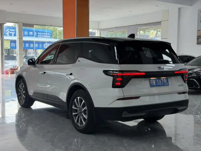 Ford Edge 2024 Model Ford Edge L 2.0T EcoBoost 2WD VII seat Fashion Model – фото 4