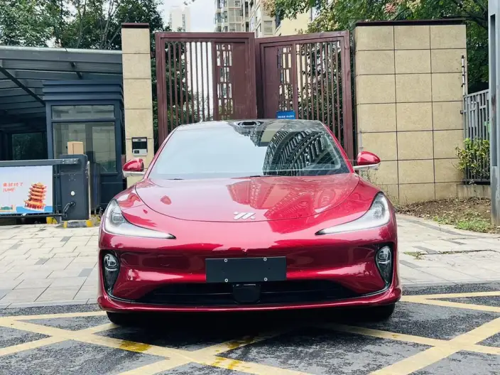 IM L6 2025 Model Max 74kWh – фото 2