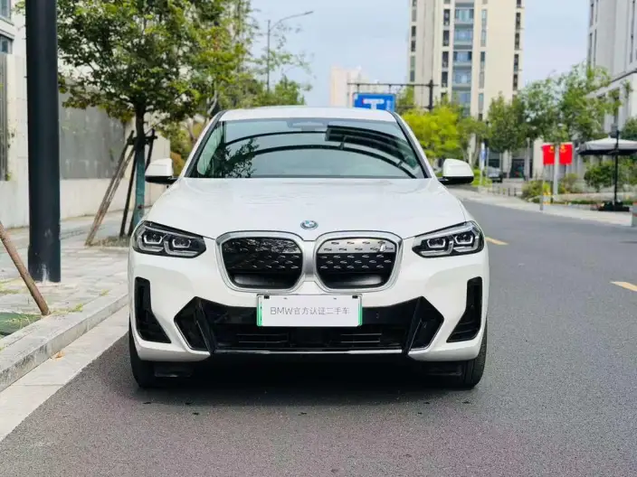 BMW iX3 2023 Model Leading Model – фото 2