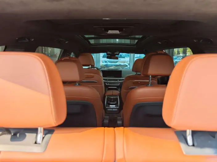 BMW X7 2023 Model xDrive40i Exclusive Model M Sports Set – фото 6