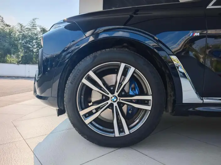 BMW X7 2023 Model xDrive40i Exclusive Model M Sports Set – фото 7