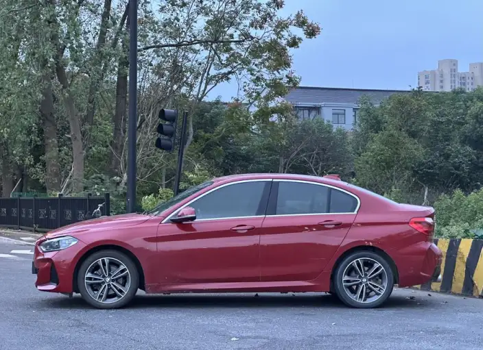 BMW 1 Series 2021 Model 120i M Sports Edition – фото 4