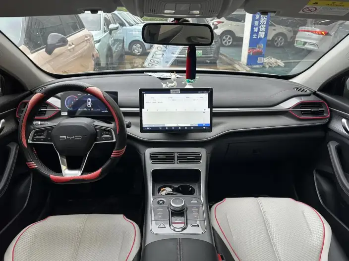 BYD Destroyer 05 2022 Model DM-i 55KM Luxury Model – фото 7