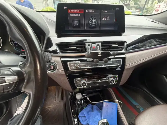 BMW X2 2021 Model sDrive25i Leading Model M Sports Set – фото 8