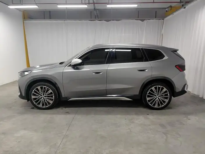 BMW X1 2023 Model xDrive25Li X Design Set – фото 4