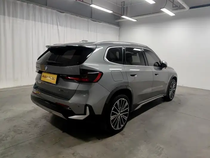 BMW X1 2023 Model xDrive25Li X Design Set – фото 7