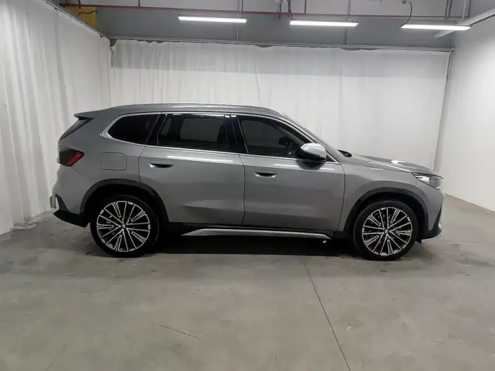 BMW X1 2023 Model xDrive25Li X Design Set – фото 8