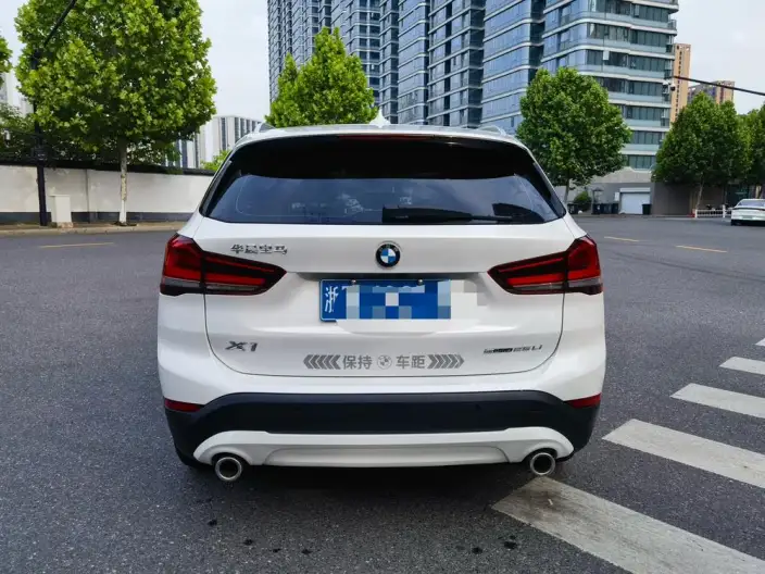 BMW X1 2022 Model sDrive25Li Leading Model – фото 5