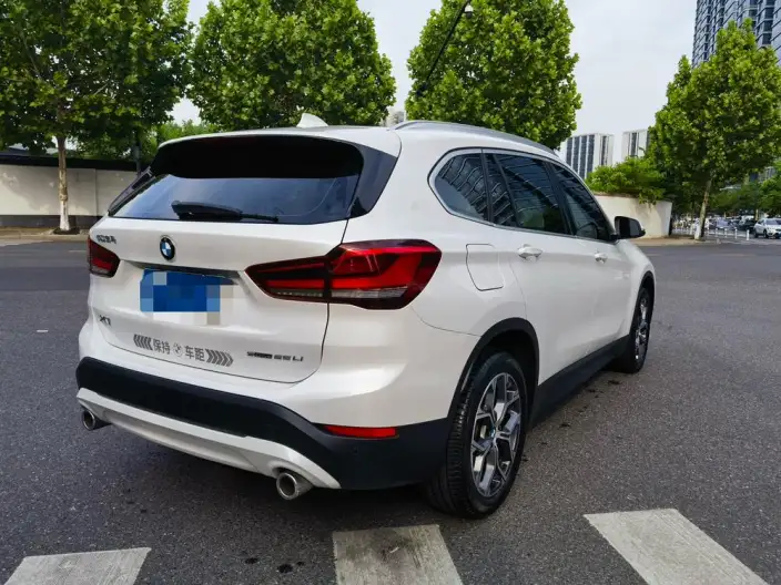 BMW X1 2022 Model sDrive25Li Leading Model – фото 6