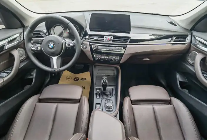 BMW X1 2022 Model sDrive25Li Leading Model – фото 8