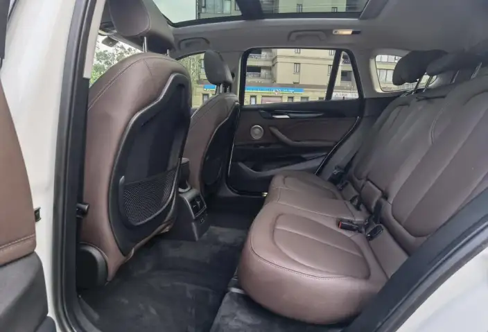 BMW X1 2022 Model sDrive25Li Leading Model – фото 10