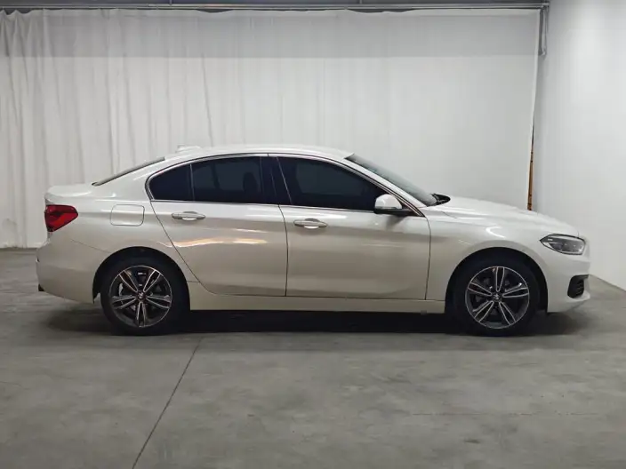 BMW 1 Series 2020 Model 120i Fashion Model – фото 8