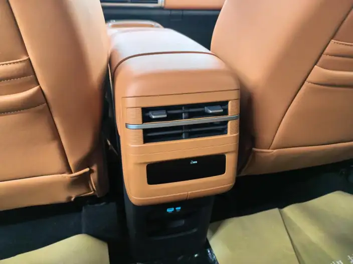 Titan 7 PHEV 2025 Model 190KM 4WD Ultra Edition – фото 8