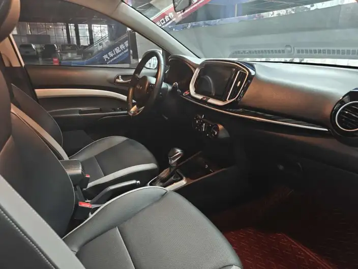 Kia Stonic 2021 Model Facelift 1.4L CVT Fun Xiang Edition – фото 7