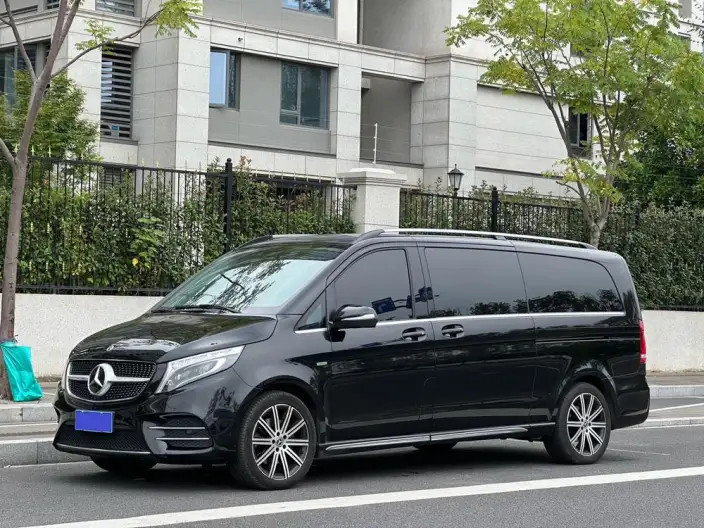 Mercedes-Benz V-Class 2021 Model V 260 L Long wheelbase Deluxe Edition – фото 1