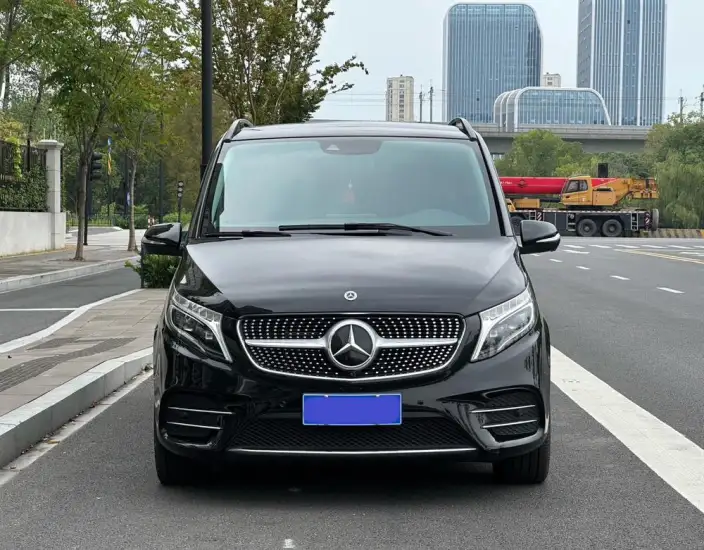 Mercedes-Benz V-Class 2021 Model V 260 L Long wheelbase Deluxe Edition – фото 2