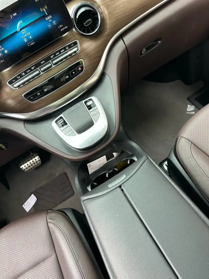 Mercedes-Benz V-Class 2021 Model V 260 L Long wheelbase Deluxe Edition – фото 6