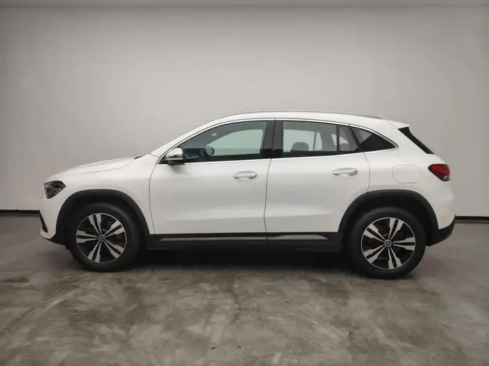 Mercedes-Benz GLA 2022 Model GLA 220 – фото 4