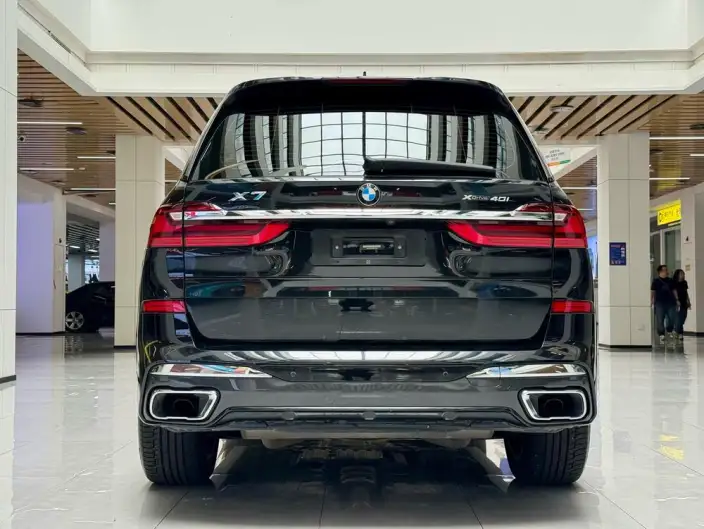 BMW X7 2021 Model Facelift xDrive40i Exclusive Model M Sports Set – фото 4
