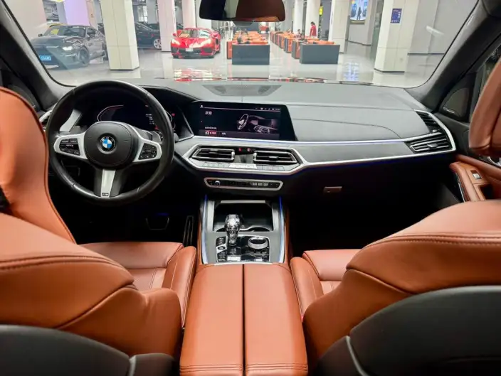 BMW X7 2021 Model Facelift xDrive40i Exclusive Model M Sports Set – фото 7
