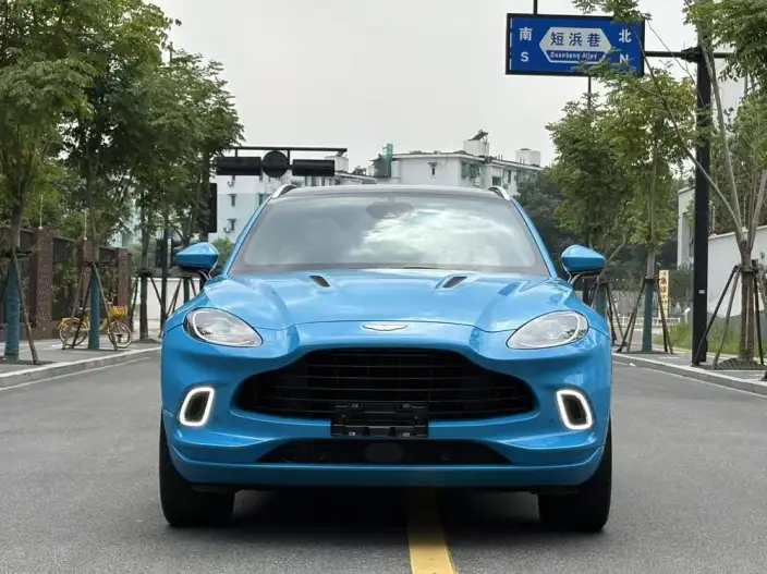 Aston Martin DBX 2023 Model 3.0T STRAIGHT SIX