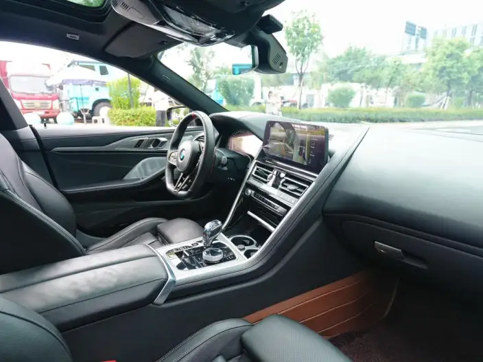 BMW 8 Series 2022 Model 840i xDrive Four-door Coupe M Sports Set – фото 9