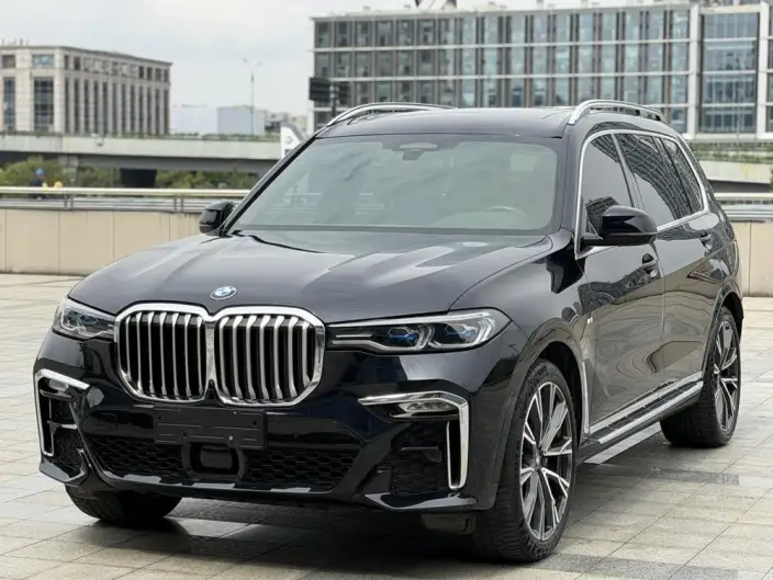 BMW X7 2020 Model xDrive40i Executive Model M Sports Set – фото 1