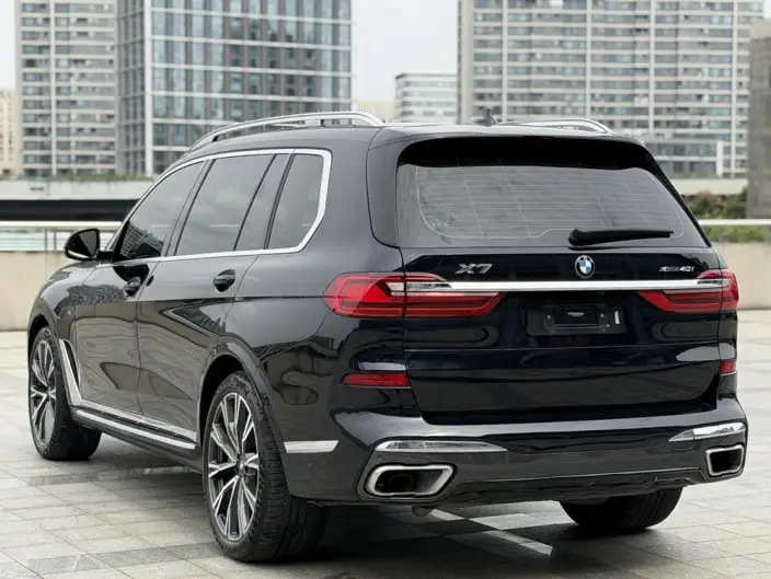 BMW X7 2020 Model xDrive40i Executive Model M Sports Set – фото 5