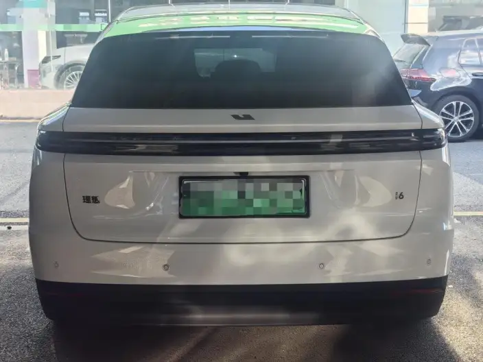 Li Auto i6 2025 Model 2WD Standard Edition – фото 3