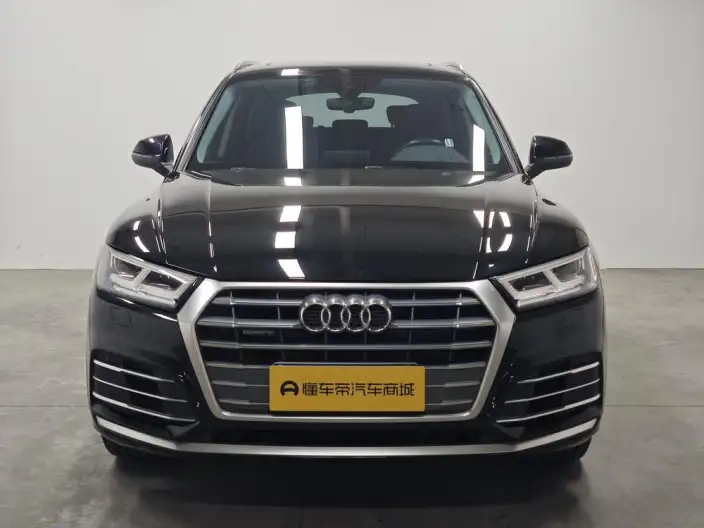 Audi Q5L 2020 Model Facelift 40 TFSI Rong Xiang Fashion Model – фото 2