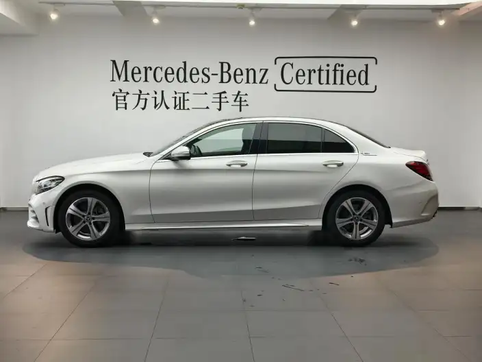 Mercedes-Benz C-Class 2020 Model C 260 L Sports Edition – фото 3