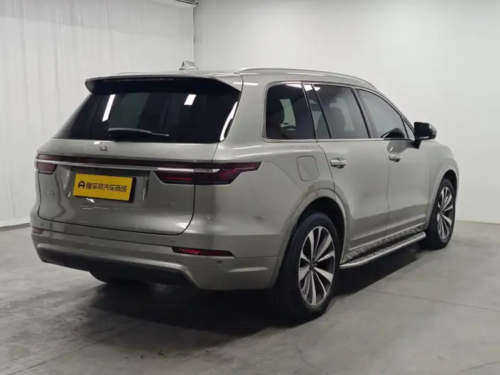 Li Auto ONE 2020 Model Extended Range 6 seat Edition – фото 7