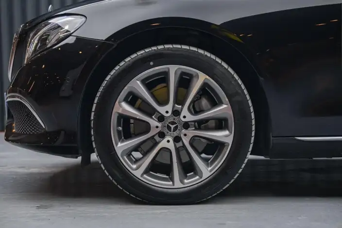 Mercedes-Benz E-Class 2020 Model Facelift E 260 L – фото 8
