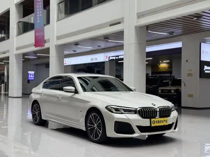 BMW 5 Series 2022 Model Facelift 530Li Leading Model M Sports Set – фото 3