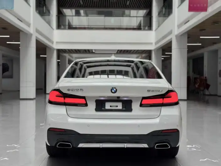 BMW 5 Series 2022 Model Facelift 530Li Leading Model M Sports Set – фото 6
