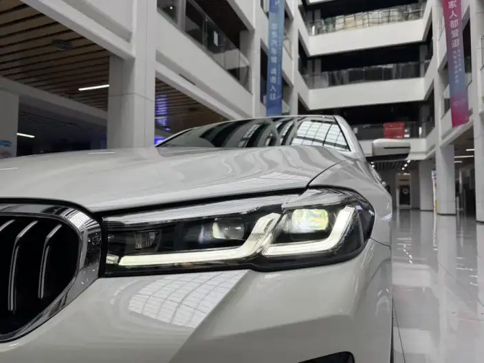 BMW 5 Series 2022 Model Facelift 530Li Leading Model M Sports Set – фото 8