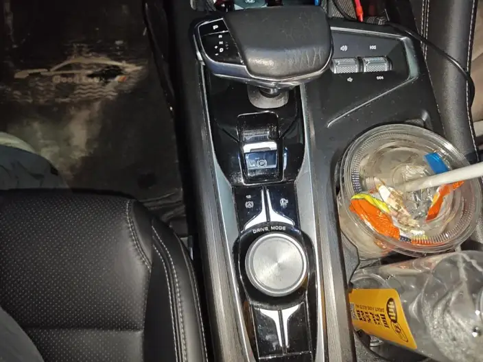 Changan CS75 PLUS 2021 Model 2.0T Automatic Pilot Model – фото 9
