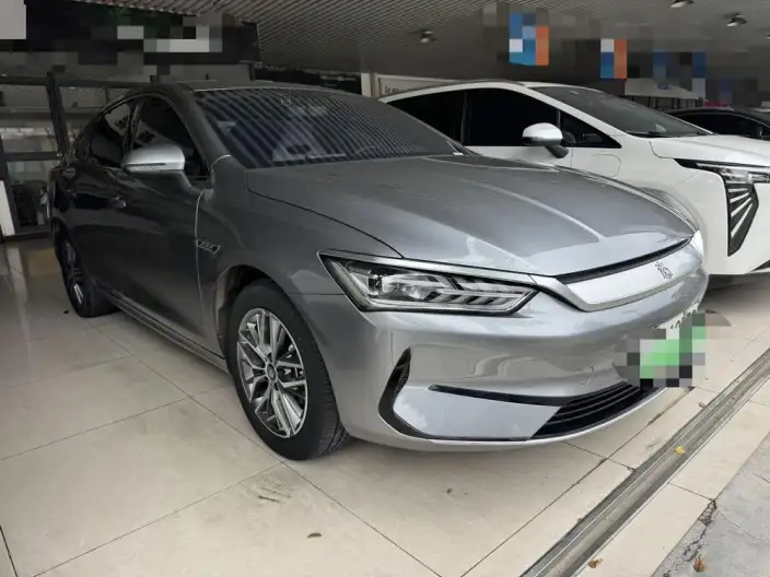 Qin Plus EV 2024 Model Honor Edition 510KM Leading Model – фото 3
