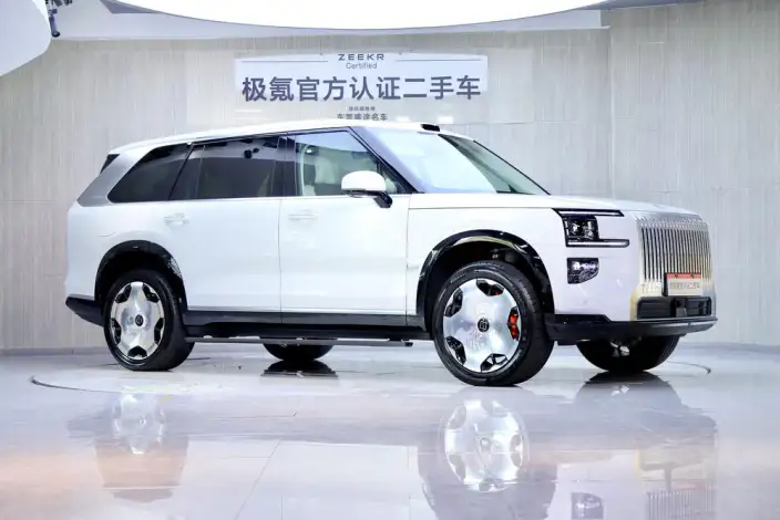 ZEEKR 9X 2025 Model Ultra Edition 70kWh VI seat – фото 3