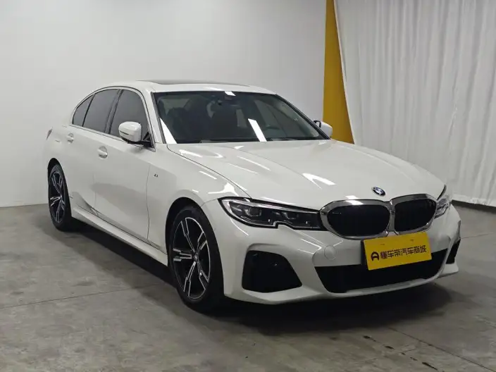 BMW 3 Series 2021 Model 325i M Sports Set – фото 3