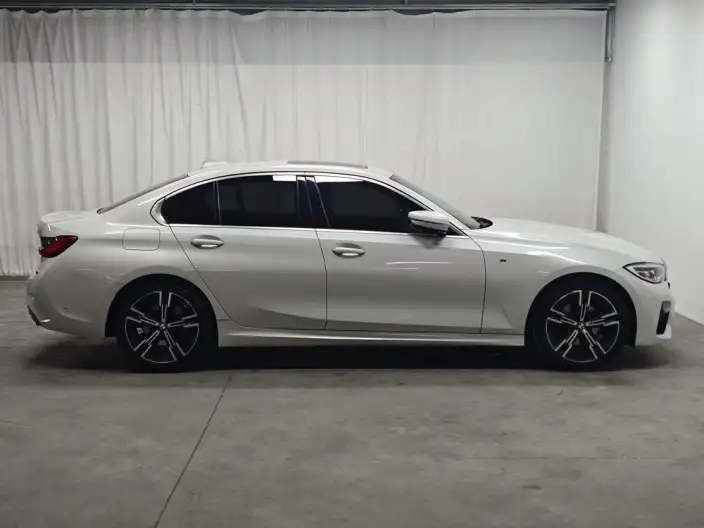BMW 3 Series 2021 Model 325i M Sports Set – фото 8