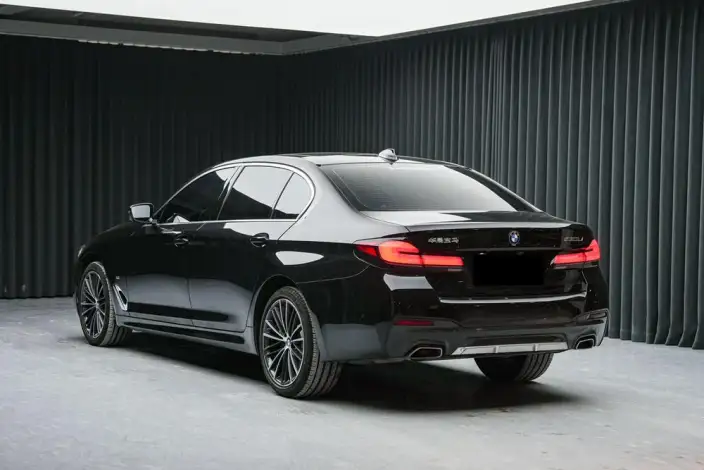 BMW 5 Series 2023 Model Facelift 530Li Leading Model M Sports Set – фото 5