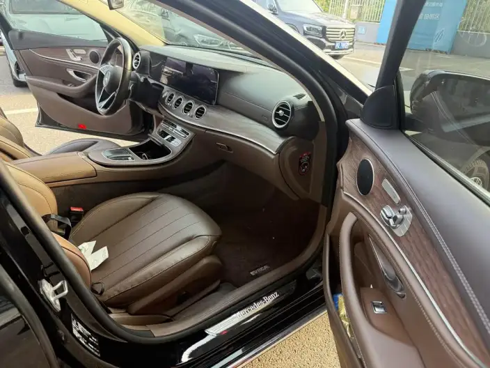 Mercedes-Benz E-Class 2021 Model E 300 L Fashion Model sedan – фото 5