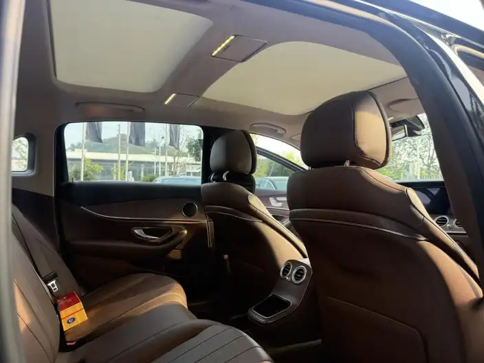 Mercedes-Benz E-Class 2021 Model E 300 L Fashion Model sedan – фото 9