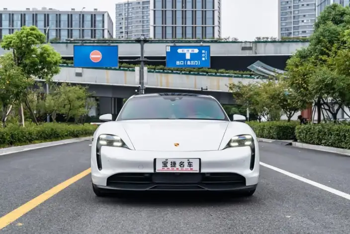 Taycan 2022 Model Facelift Taycan – фото 2