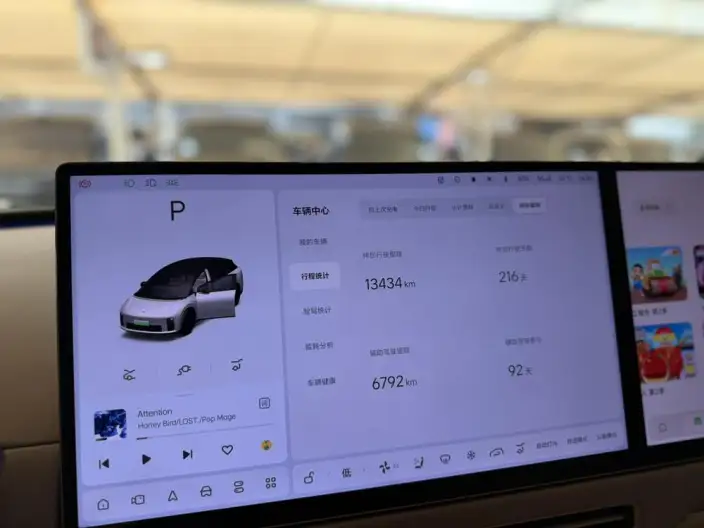 Li Auto i6 2025 Model 2WD Standard Edition – фото 8