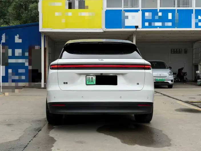 Li Auto i6 2025 Model 4WD Standard Edition – фото 5