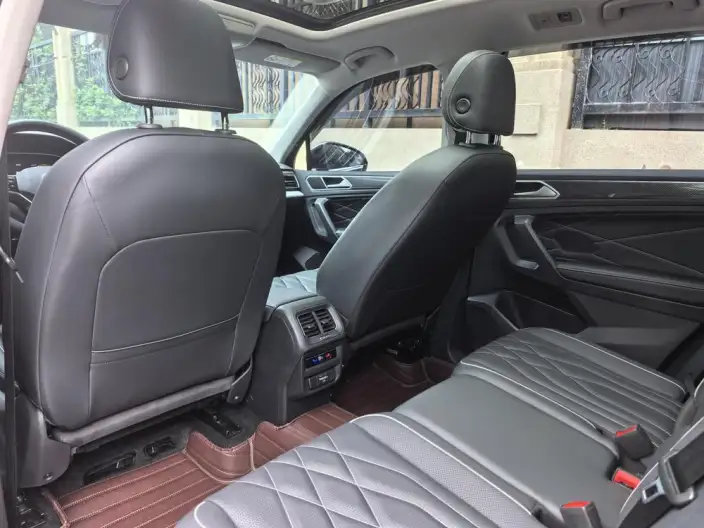 Volkswagen Tiguan L 2023 Model 330TSI 2WD R-Line Enjoy the version more – фото 9
